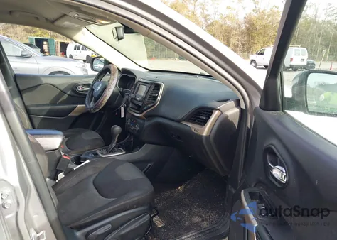 2018 Jeep Cherokee Latitude Fwd from USA, damaged, VIN 1C4PJLCB8JD553368